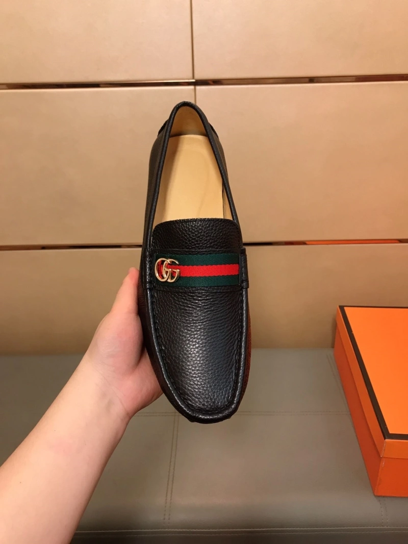 Flexible Gxccx Leather Shoes 160040