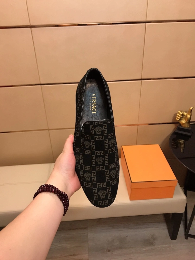 Cozy Gxvxnchy Leather Shoes 153586