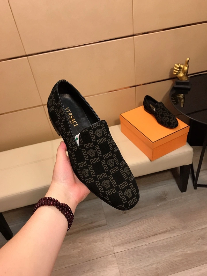 Cozy Gxvxnchy Leather Shoes 153586
