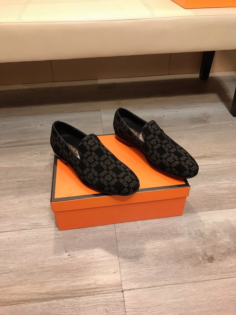 Cozy Gxvxnchy Leather Shoes 153586