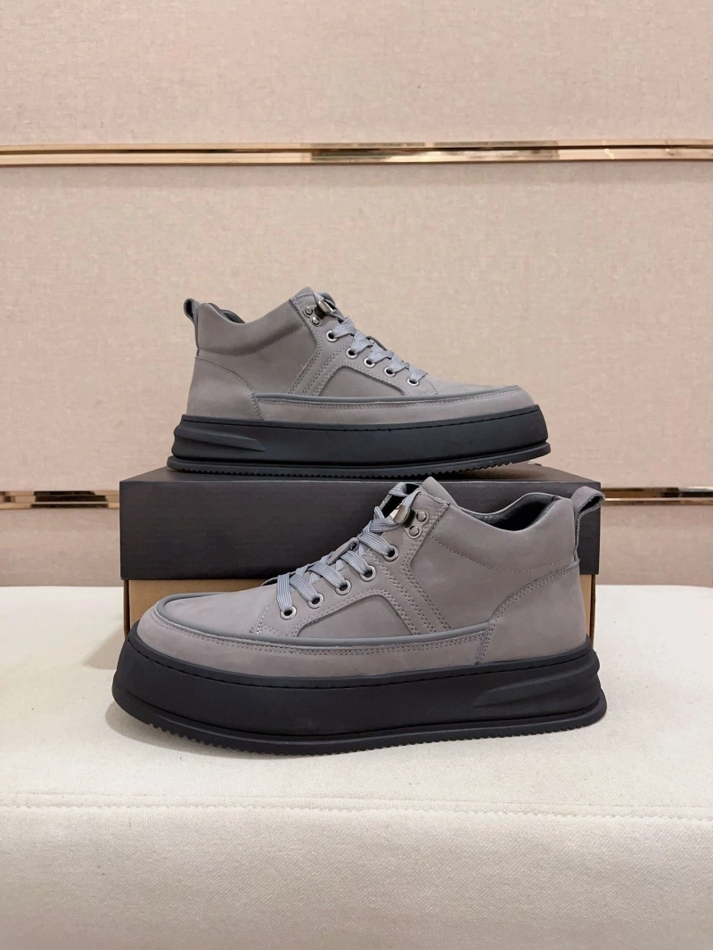 Affordable UGX Casual Shoes 228156