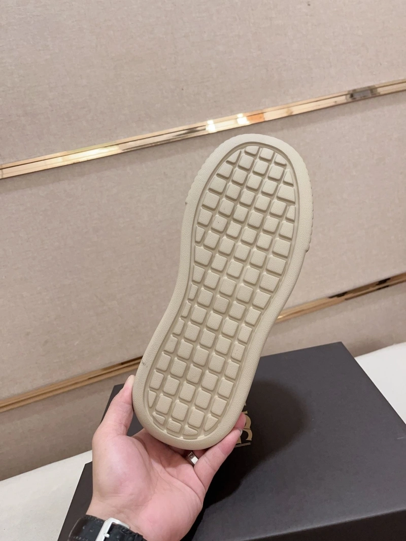 Elegant UGX Casual Shoes 228144
