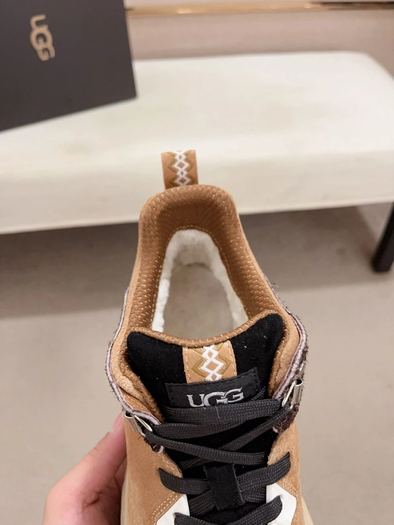 Classic UGX Casual Shoes 228135
