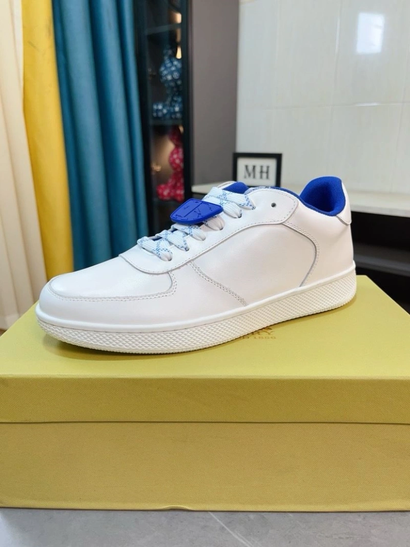 Comfortable Bxrbxrry Sneakers 115118