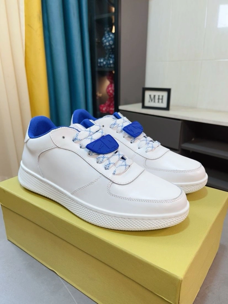 Comfortable Bxrbxrry Sneakers 115118