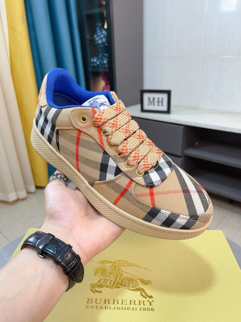 Soft Bxrbxrry Sneakers 115115