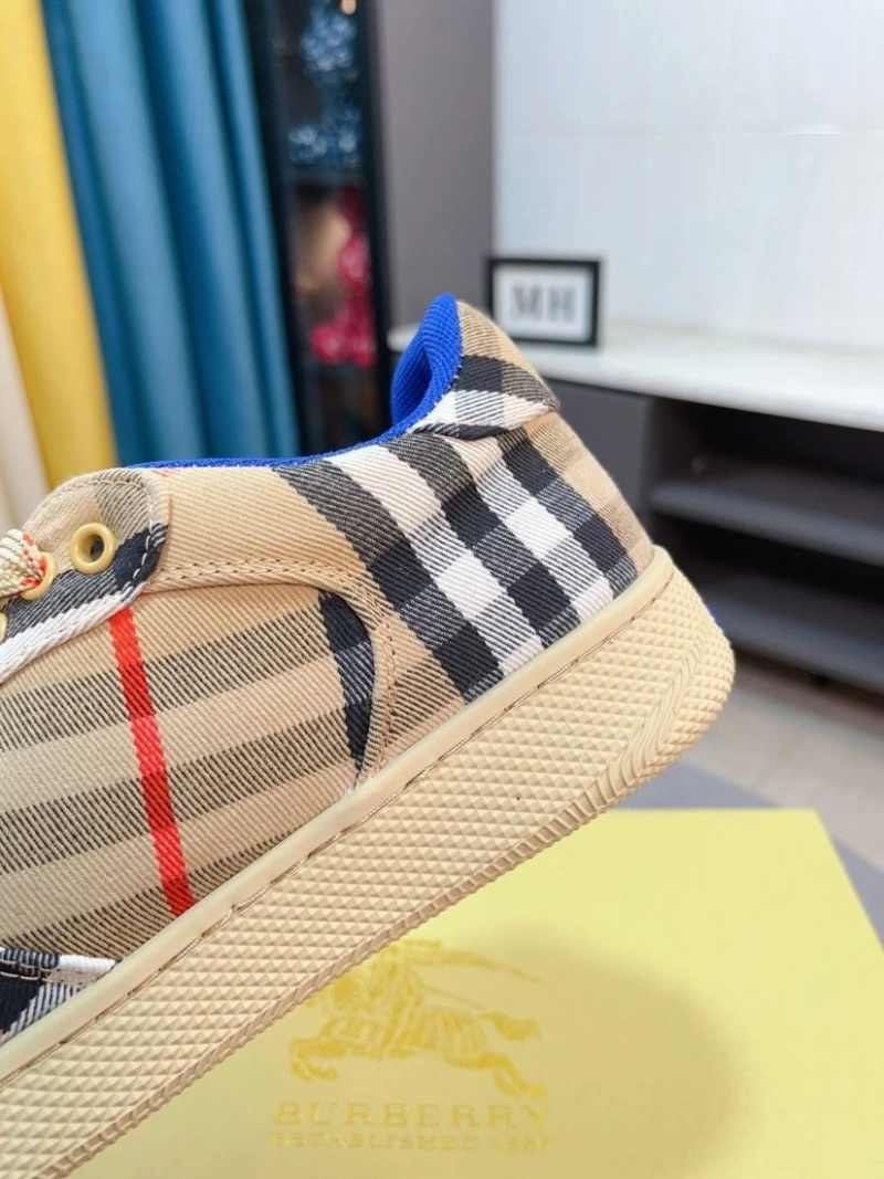 Soft Bxrbxrry Sneakers 115115