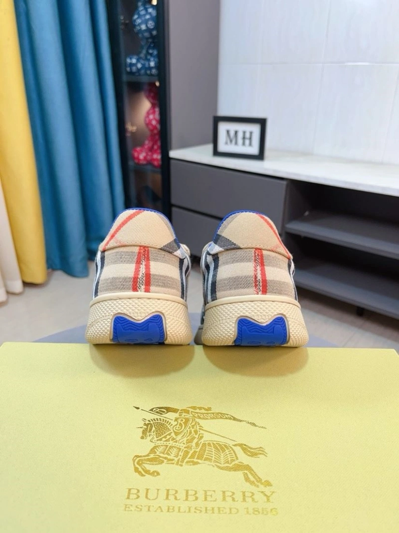 Soft Bxrbxrry Sneakers 115115
