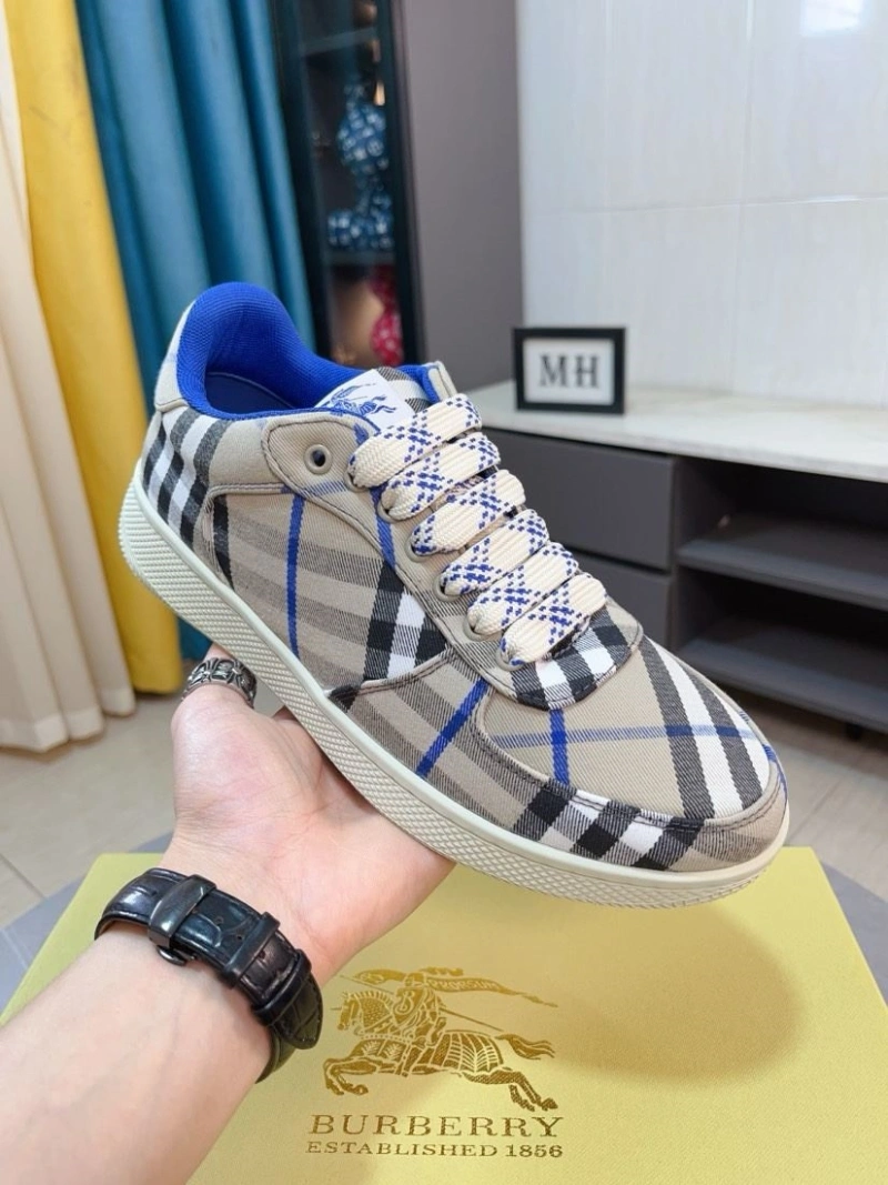 ModernLook Bxrbxrry Sneakers 115110