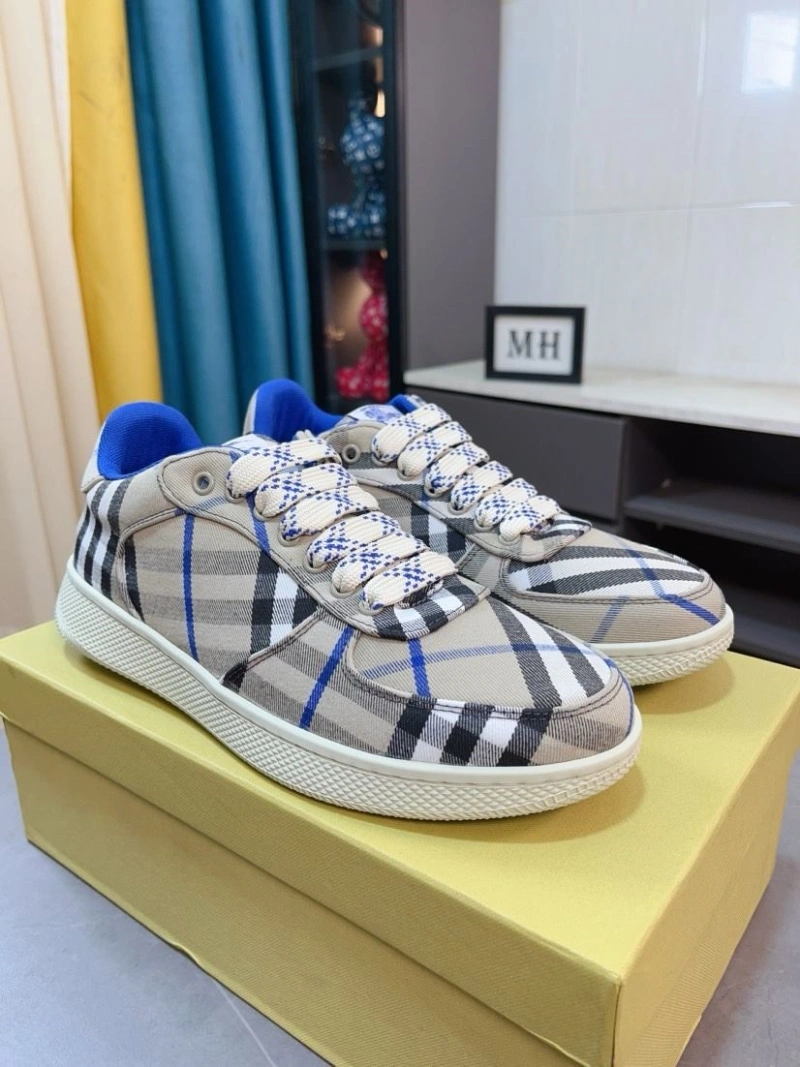 ModernLook Bxrbxrry Sneakers 115110