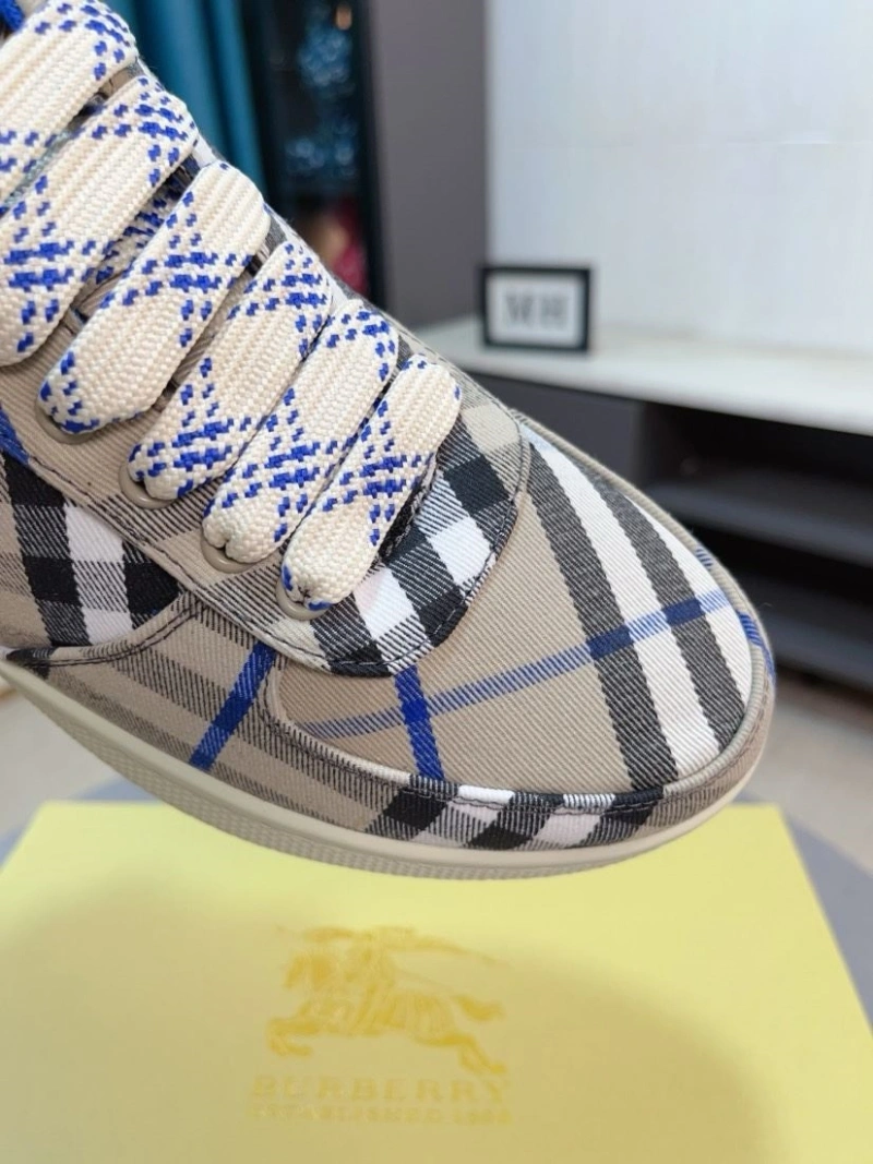 ModernLook Bxrbxrry Sneakers 115110