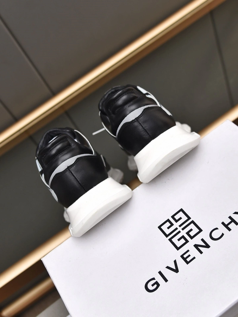 Gxvxnchy Sneakers Soft 153427