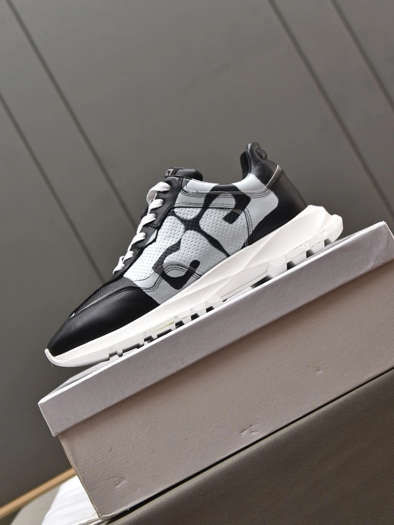 Gxvxnchy Sneakers Soft 153427