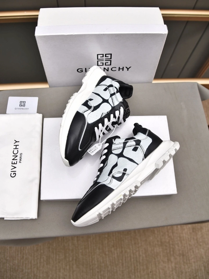 Gxvxnchy Sneakers Soft 153427