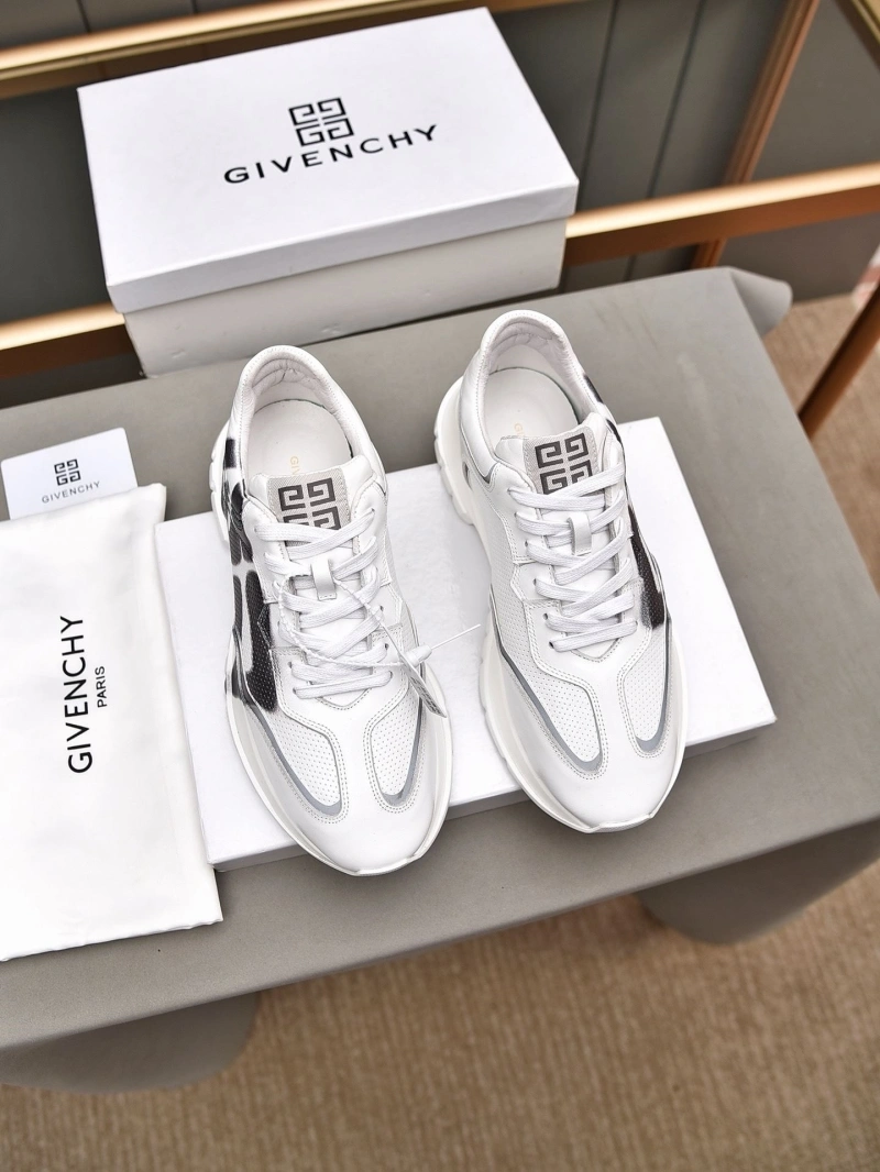 Fashionable Gxvxnchy Sneakers 153430