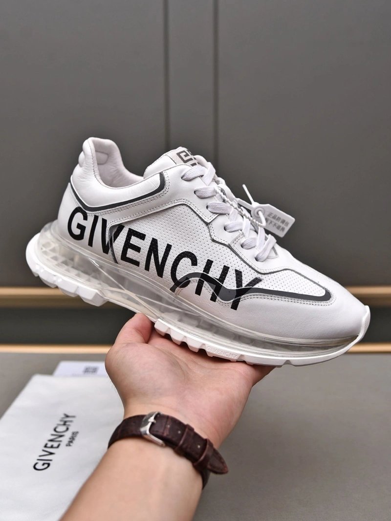 ModernLook Gxvxnchy Sneakers 153429