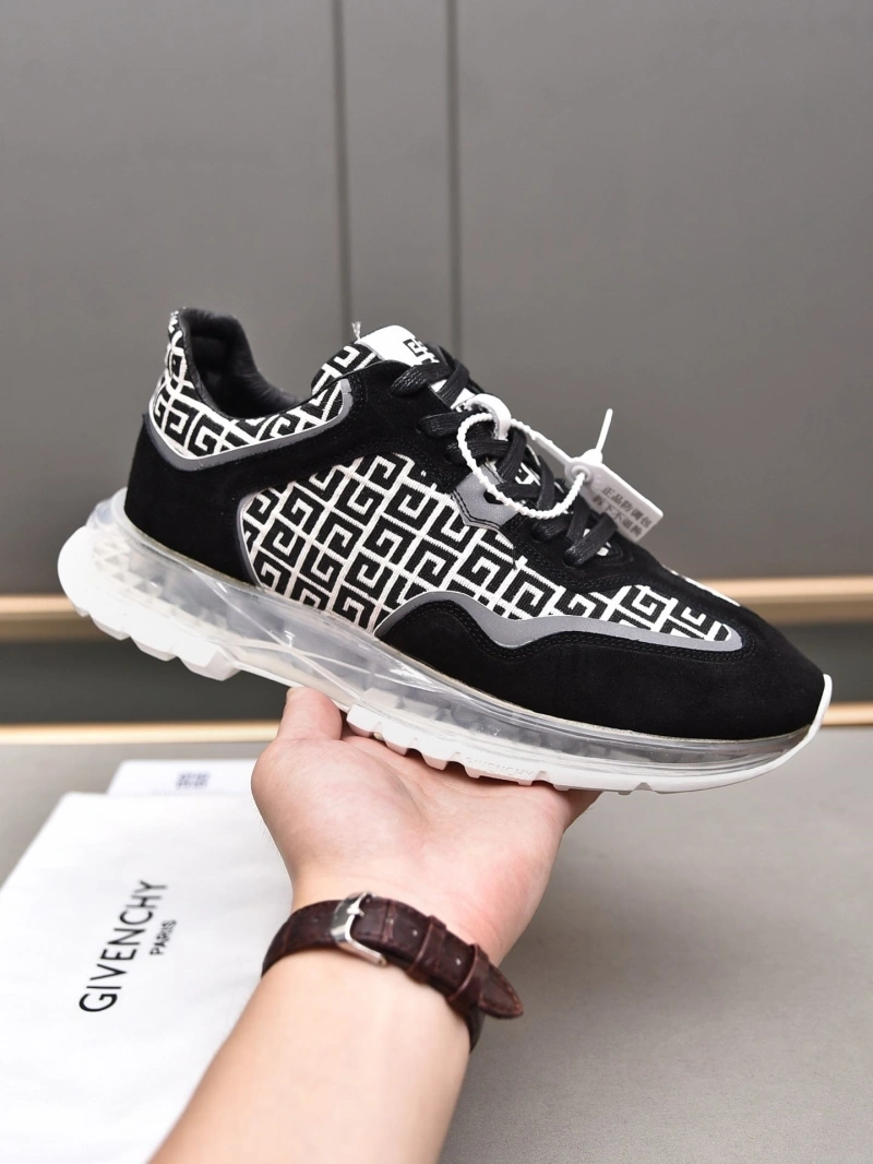 Gxvxnchy Sneakers Lightweight 153416