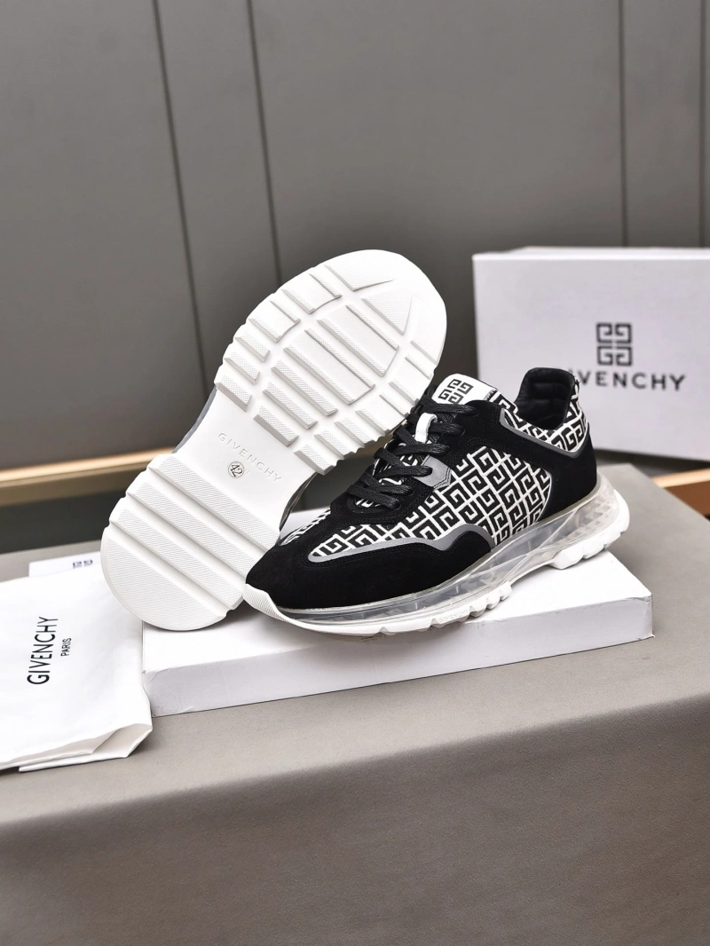 Gxvxnchy Sneakers Lightweight 153416
