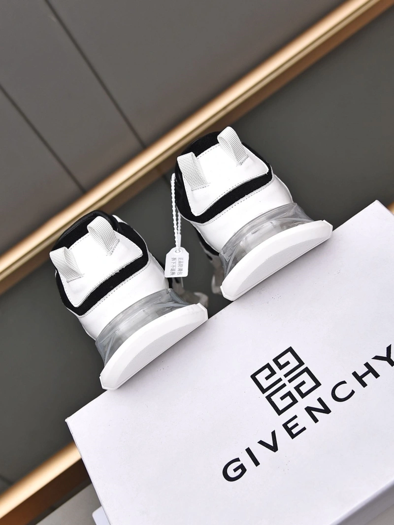 Gxvxnchy Sneakers Durable 153418
