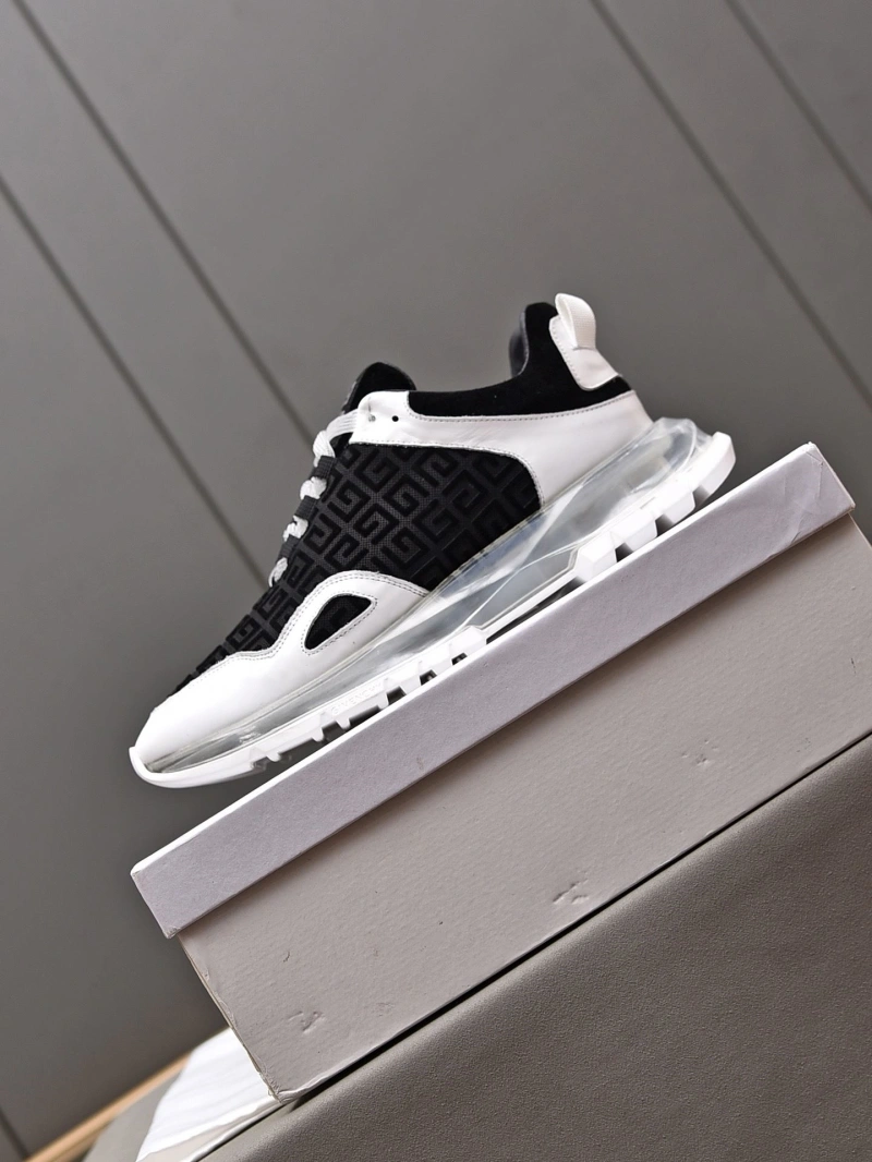Gxvxnchy Sneakers Durable 153418