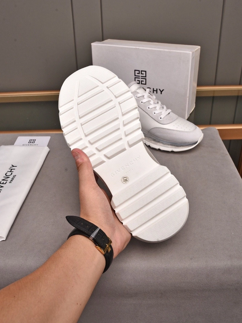 Gxvxnchy Sneakers SmartChoice 153415
