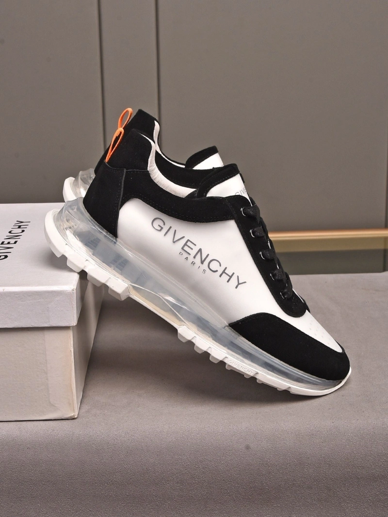 Stylish Gxvxnchy Sneakers 153417