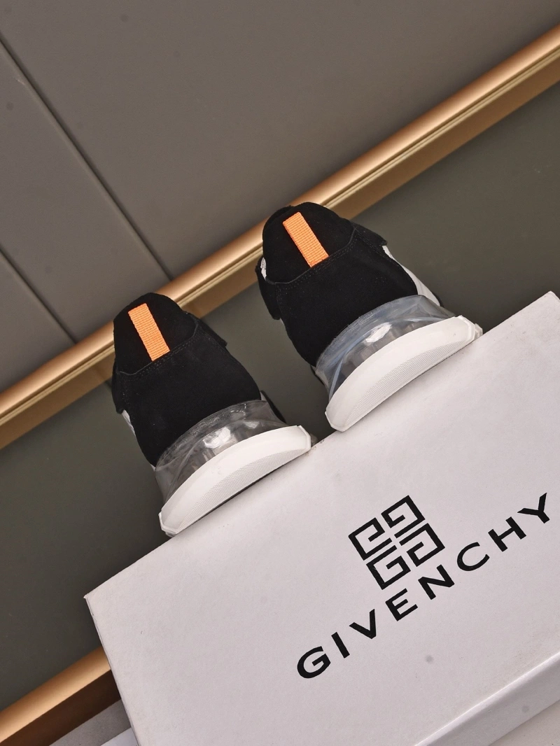 Stylish Gxvxnchy Sneakers 153417