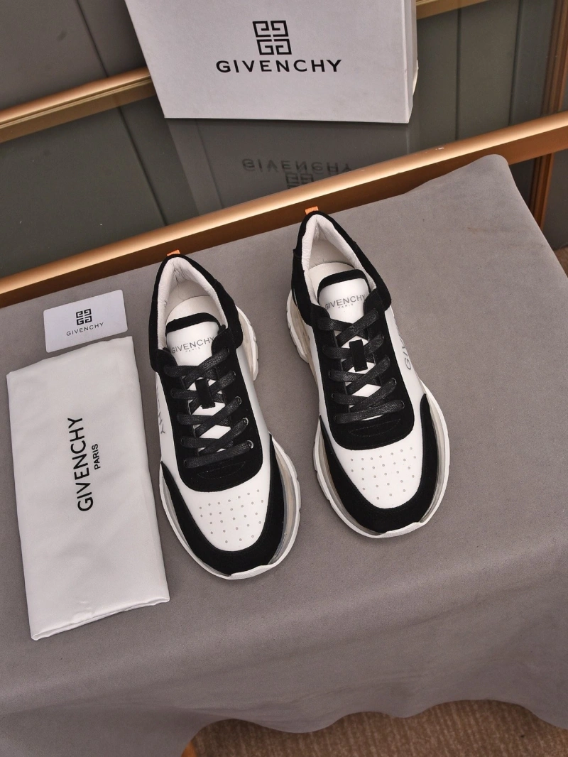 Stylish Gxvxnchy Sneakers 153417