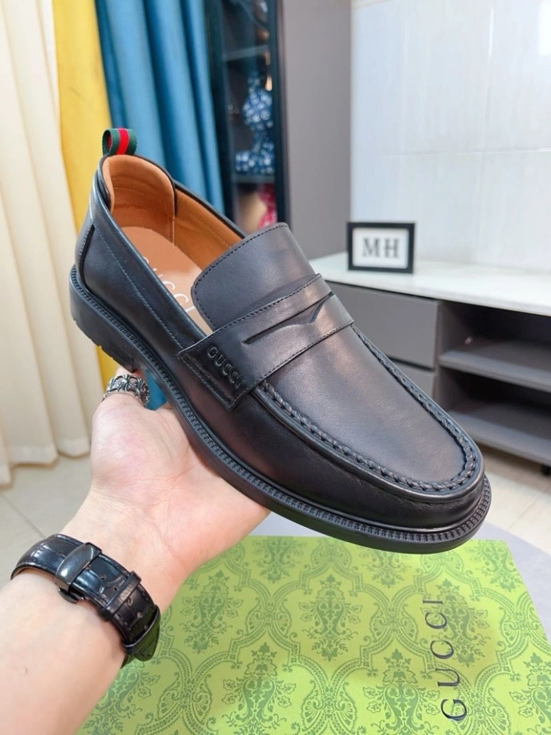Stylish Gxccx Leather Shoes 160019