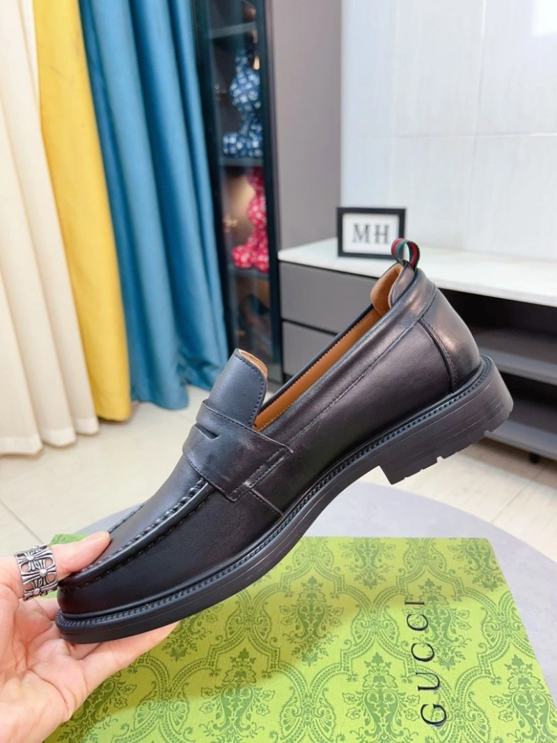 Stylish Gxccx Leather Shoes 160019