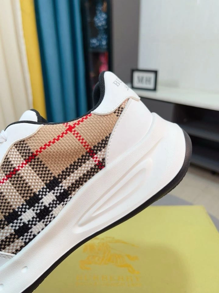 Trendy Bxrbxrry Sneakers 115112