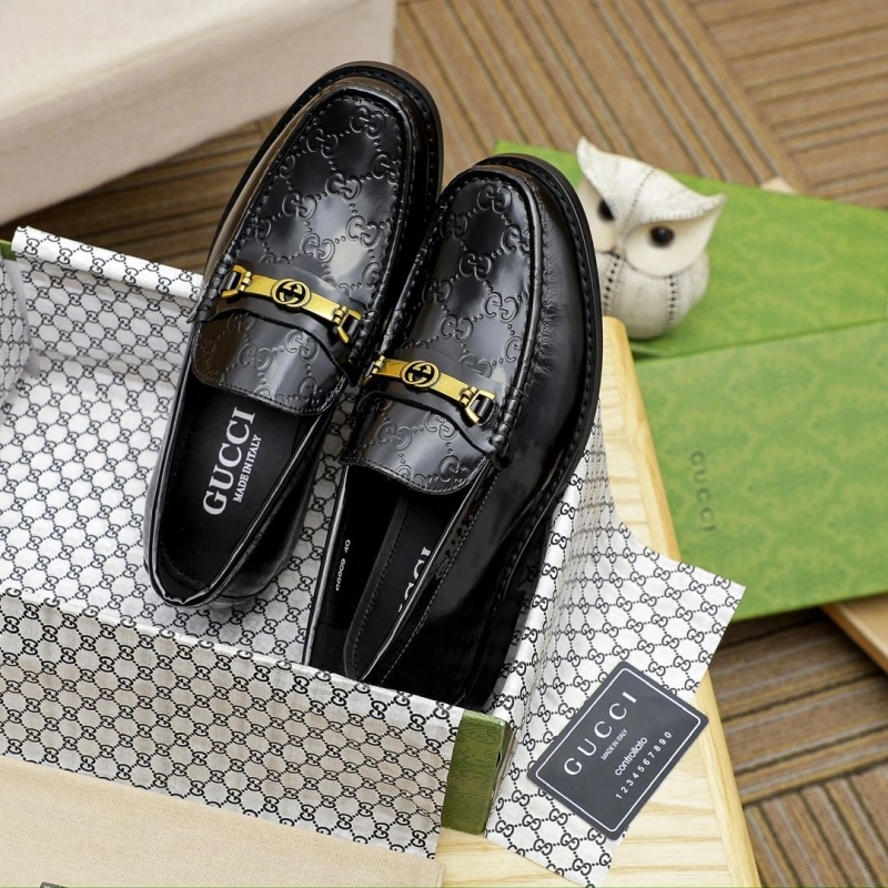 Stylish Gxccx Leather Shoes 159981