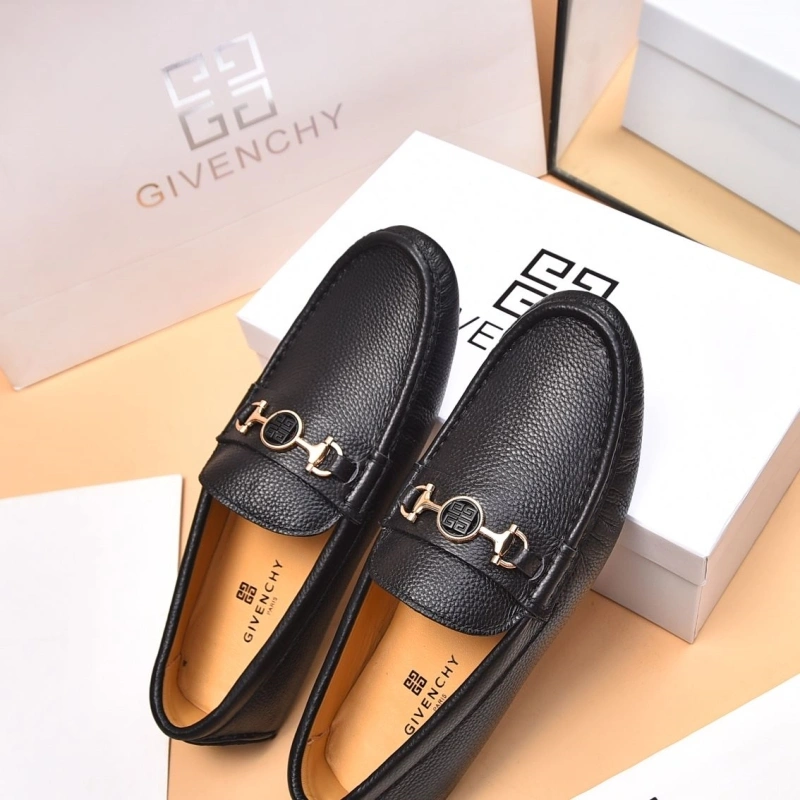 Reliable Gxvxnchy Leather Shoes 153570