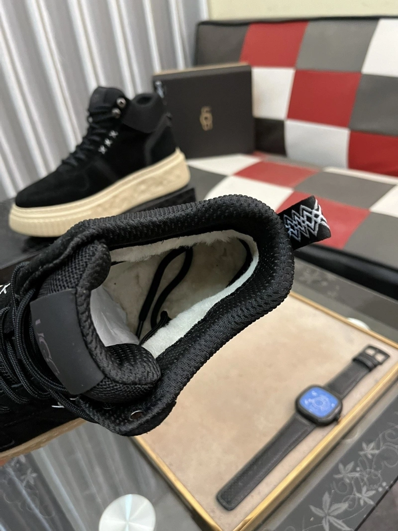 Durable UGX Casual Shoes 228133