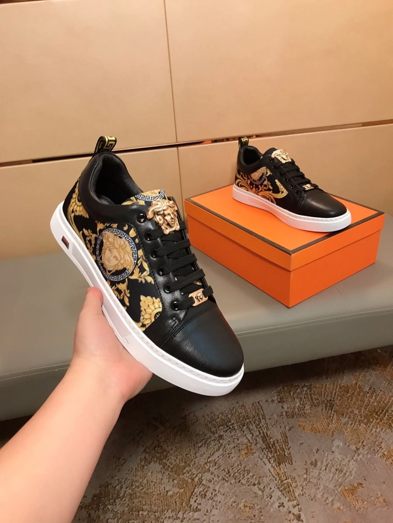 Gxvxnchy Sneakers Sophisticated 153412