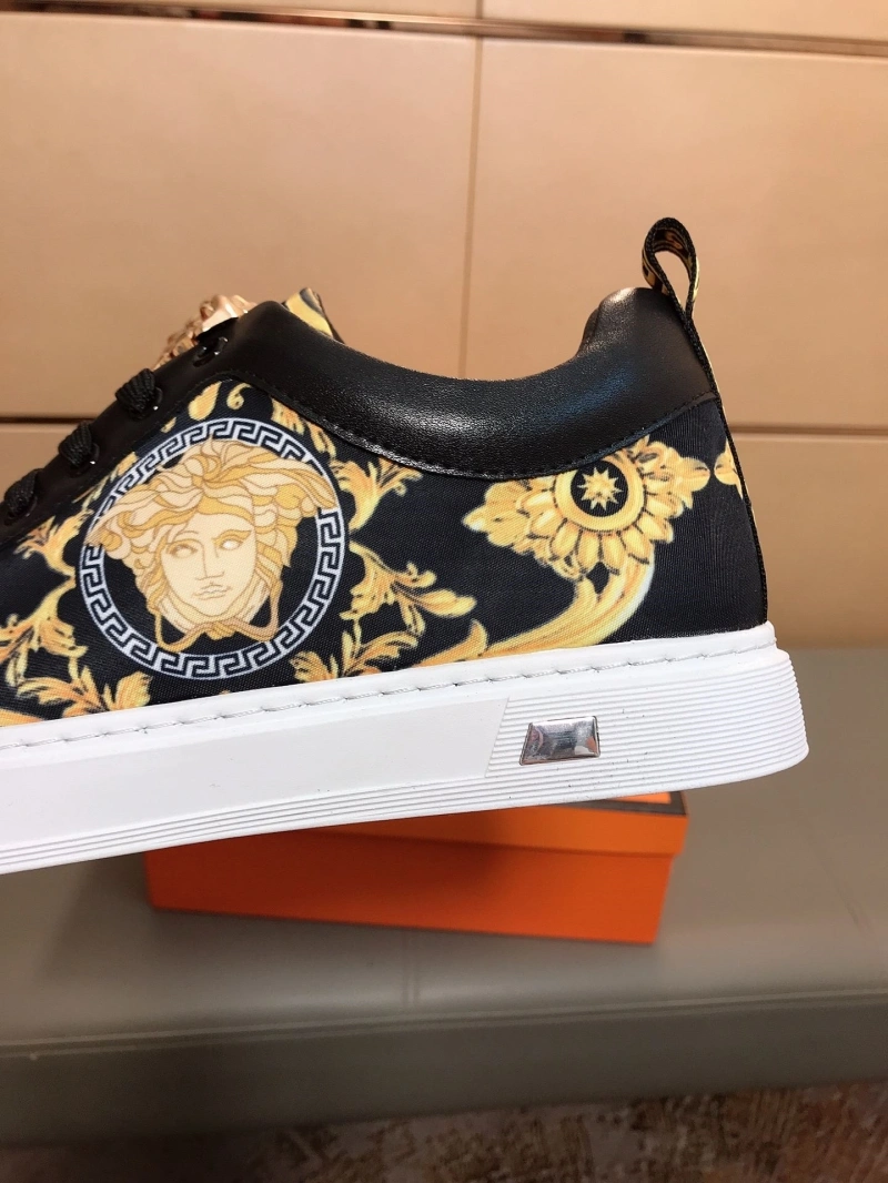 Gxvxnchy Sneakers Sophisticated 153412