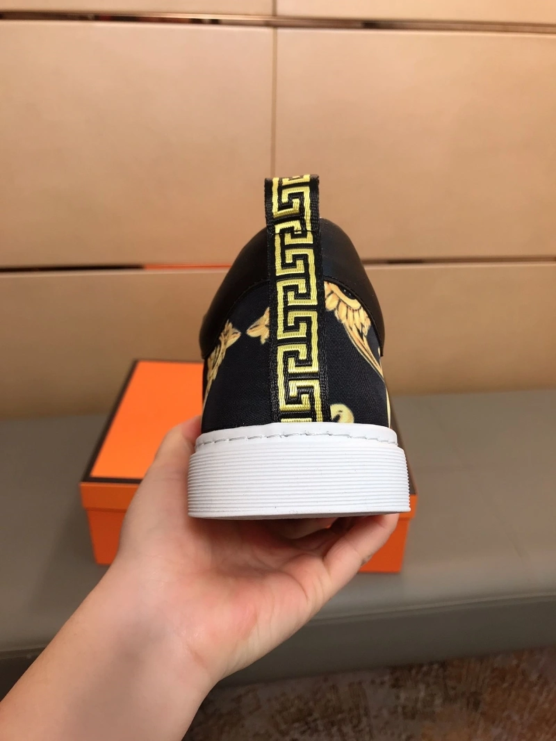 Gxvxnchy Sneakers Sophisticated 153412