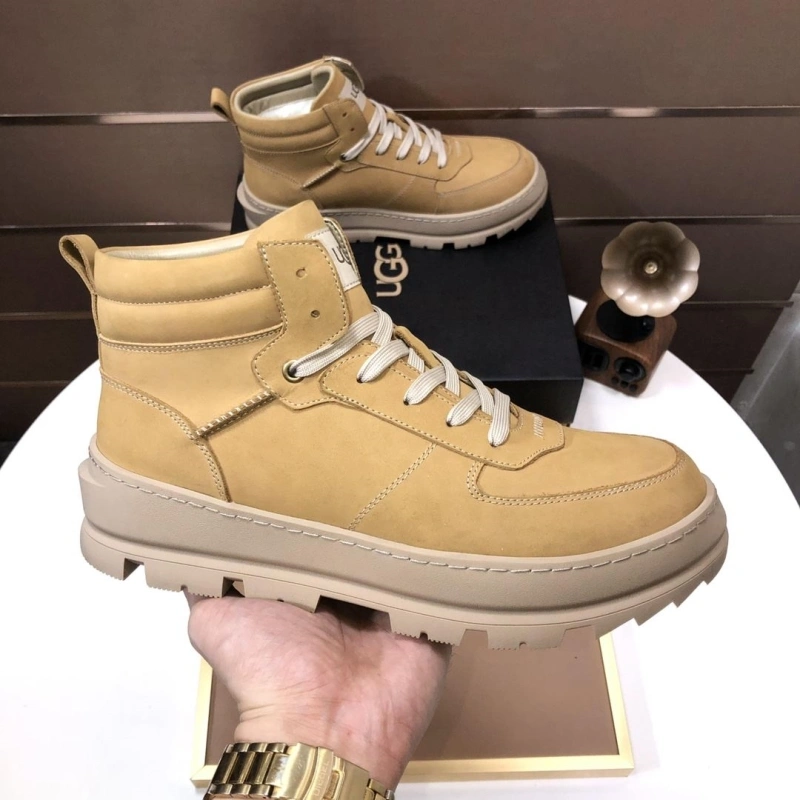 UGX Boots EyeCatching 228204