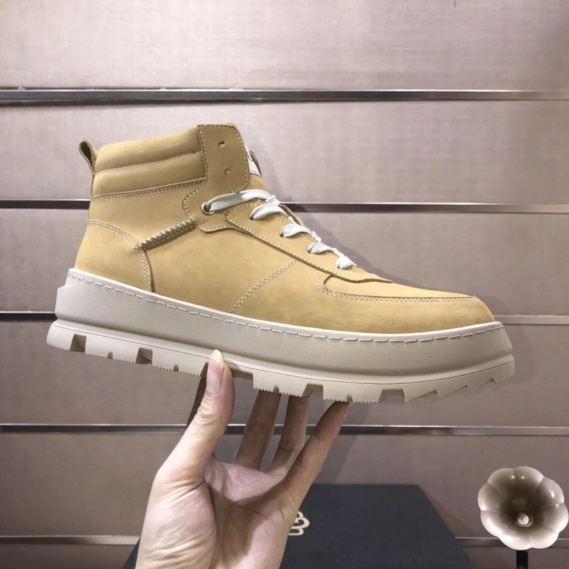UGX Boots EyeCatching 228204