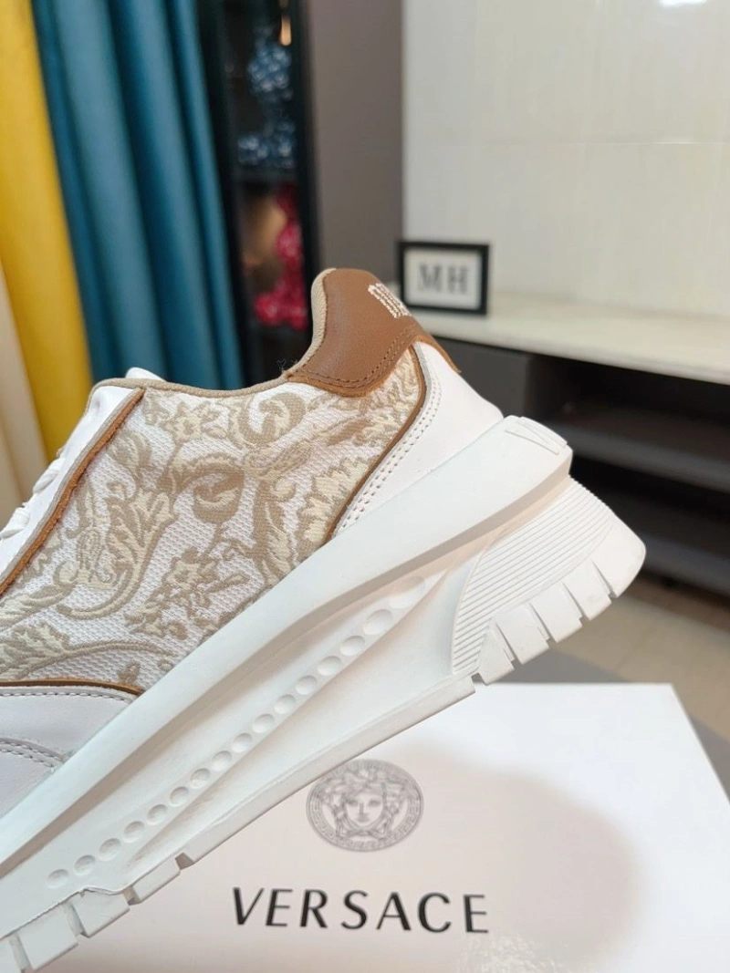Sleek Gxvxnchy Sneakers 153411