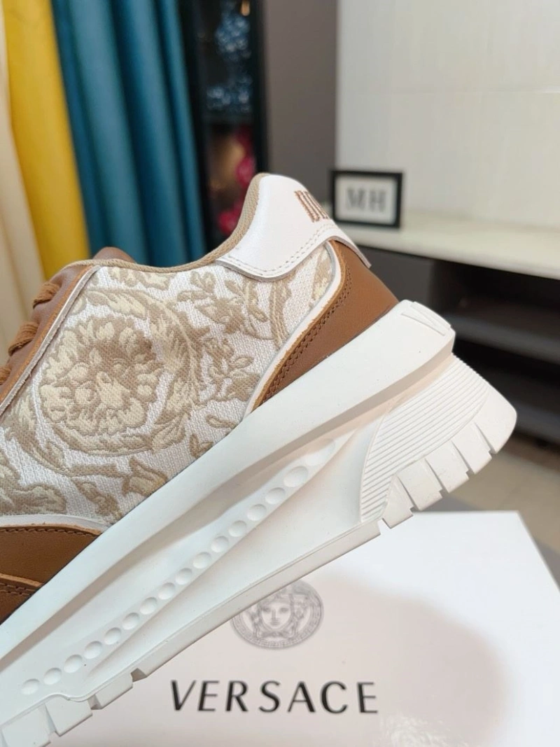 Gxvxnchy Sneakers ModernLook 153409