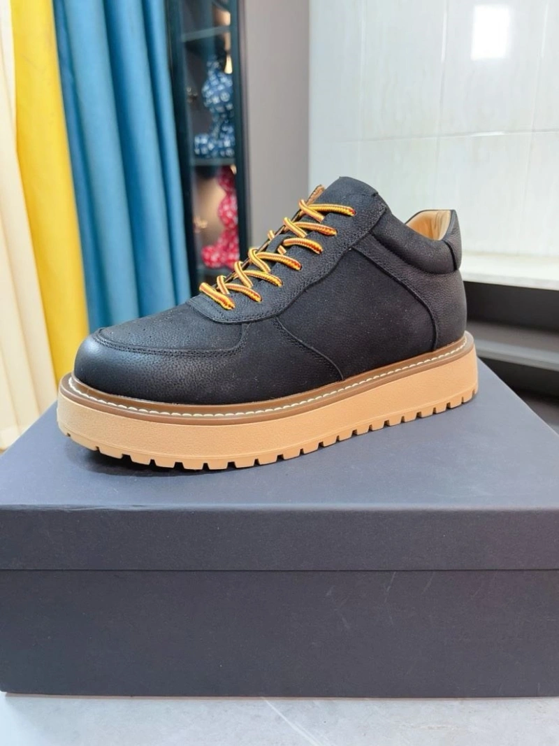 Affordable UGX Casual Shoes 228106