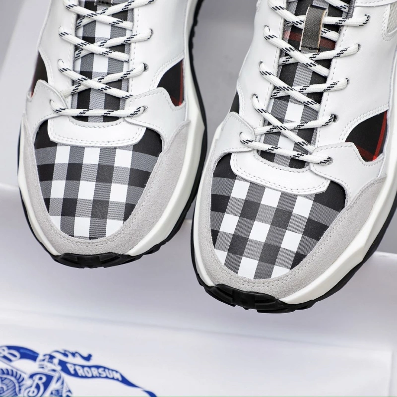 EyeCatching Bxrbxrry Sneakers 115109