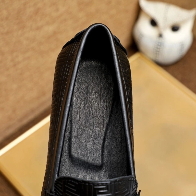 GoodFit Gxvxnchy Leather Shoes 153553