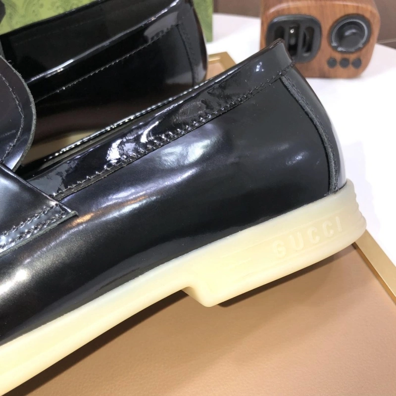 Sleek Gxccx Leather Shoes 159780