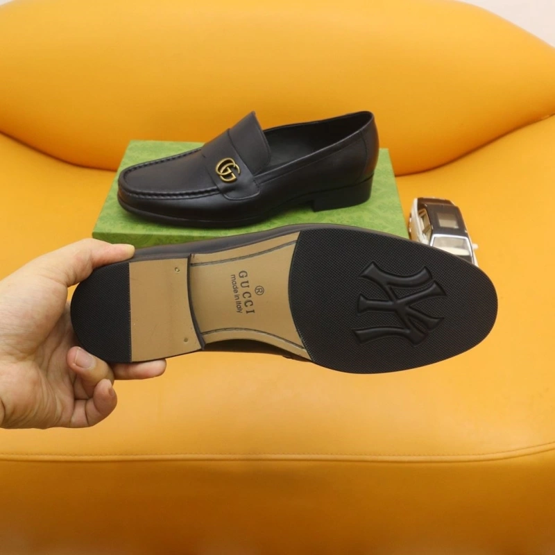 Trendsetting Gxccx Leather Shoes 159749