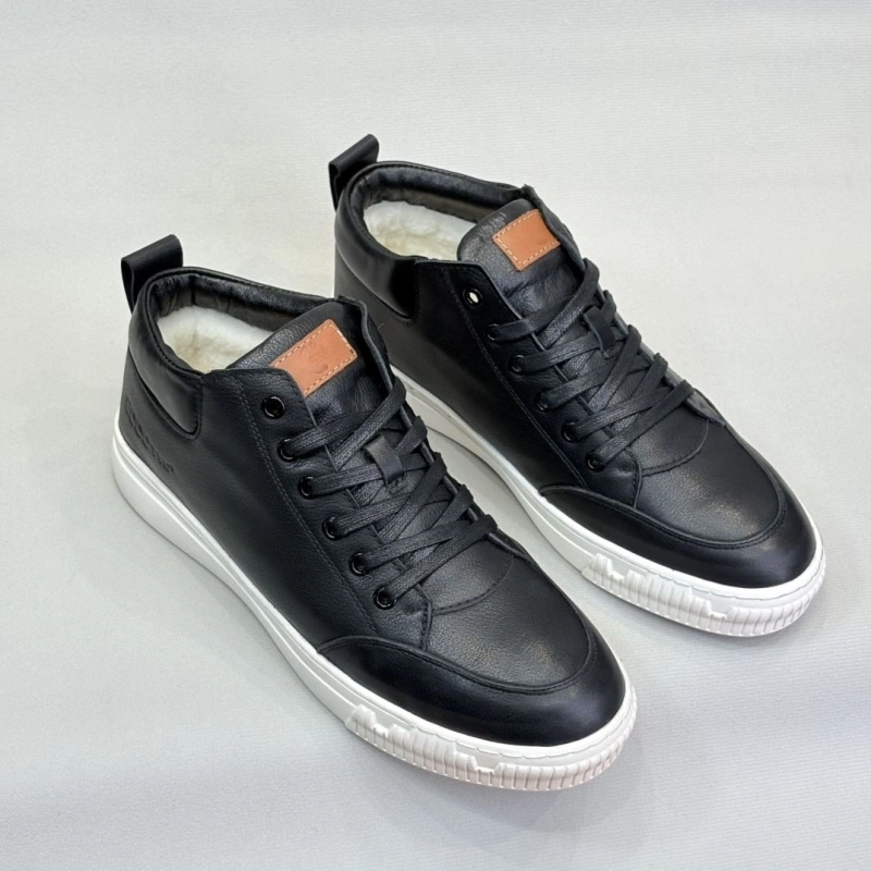 EyeCatching UGX Casual Shoes 228095