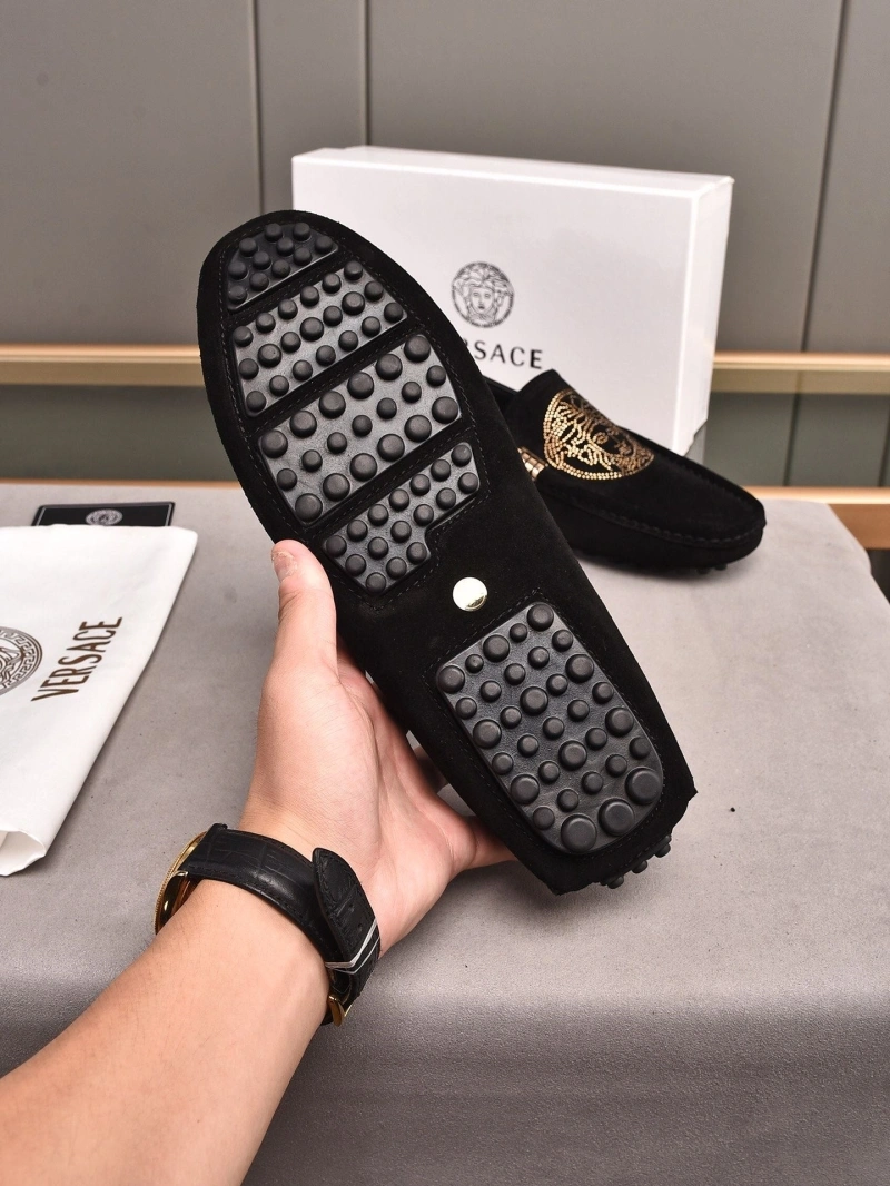 HighQuality Gxvxnchy Leather Shoes 153541