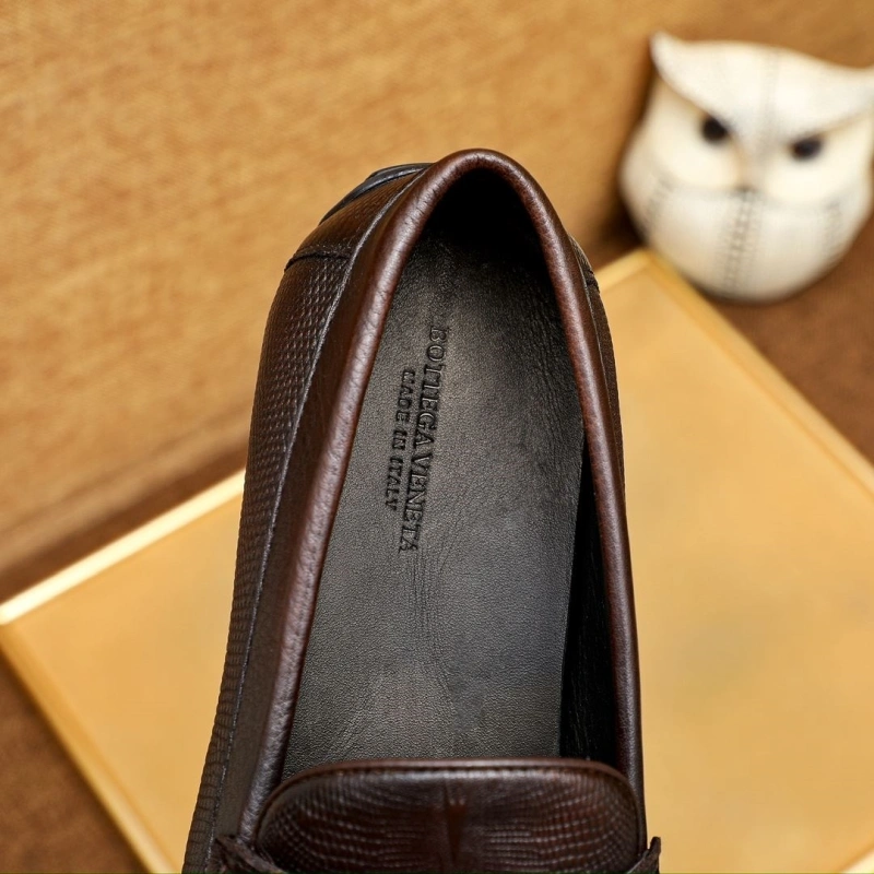 Flexible Bxttxga Vxnxta Leather Shoes 113043