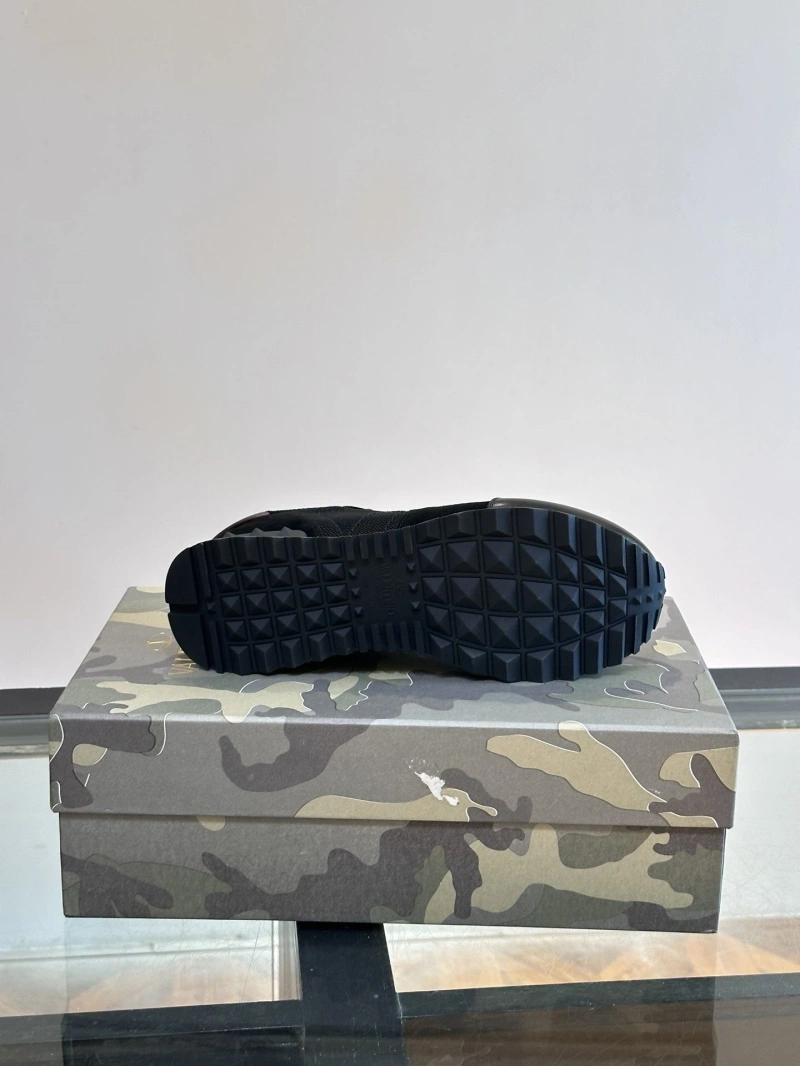 WellDesigned Vxlxntino Sneakers 231088